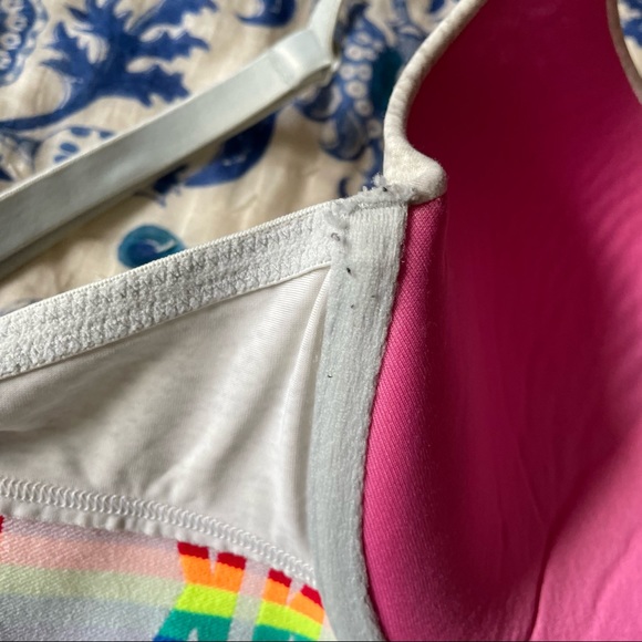 Victoria’s Secret Pink rainbow bra - Picture 2 of 5